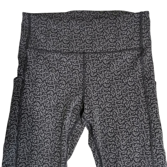 Athleta Ultimate Stash Textured 7/8 Gray Black Pockets High Rise Size M - Picture 3 of 9